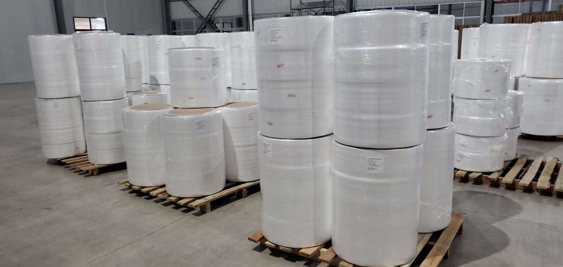 SSS البولي بروبلين Spunbonded أقمشة غير منسوجة لحفاضات الأطفال الكبار حفاضات منديل صحي المواد الخام